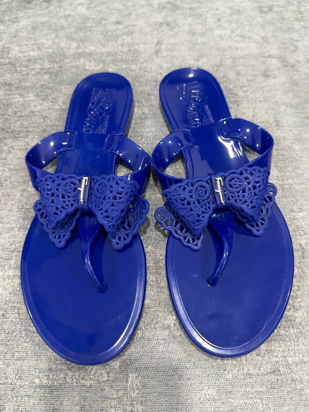 Salvatore Ferragamo Blue Bow Jelly Thong Sandals Size 7